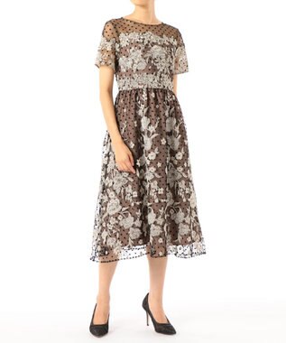 ドットフロッキー刺繍ワンピース Grace Continental Grace Continental グレースコンチネンタル 通販