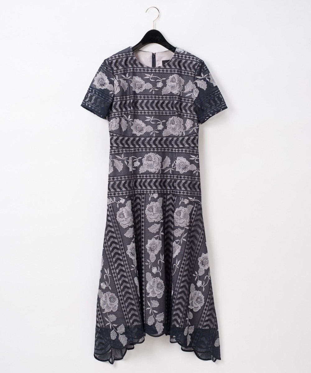 ライン刺繍ワンピース Grace Continental Grace Continental グレースコンチネンタル 通販 ライン刺繍ワンピース Grace Continental Grace Continental グレースコンチネンタル 通販