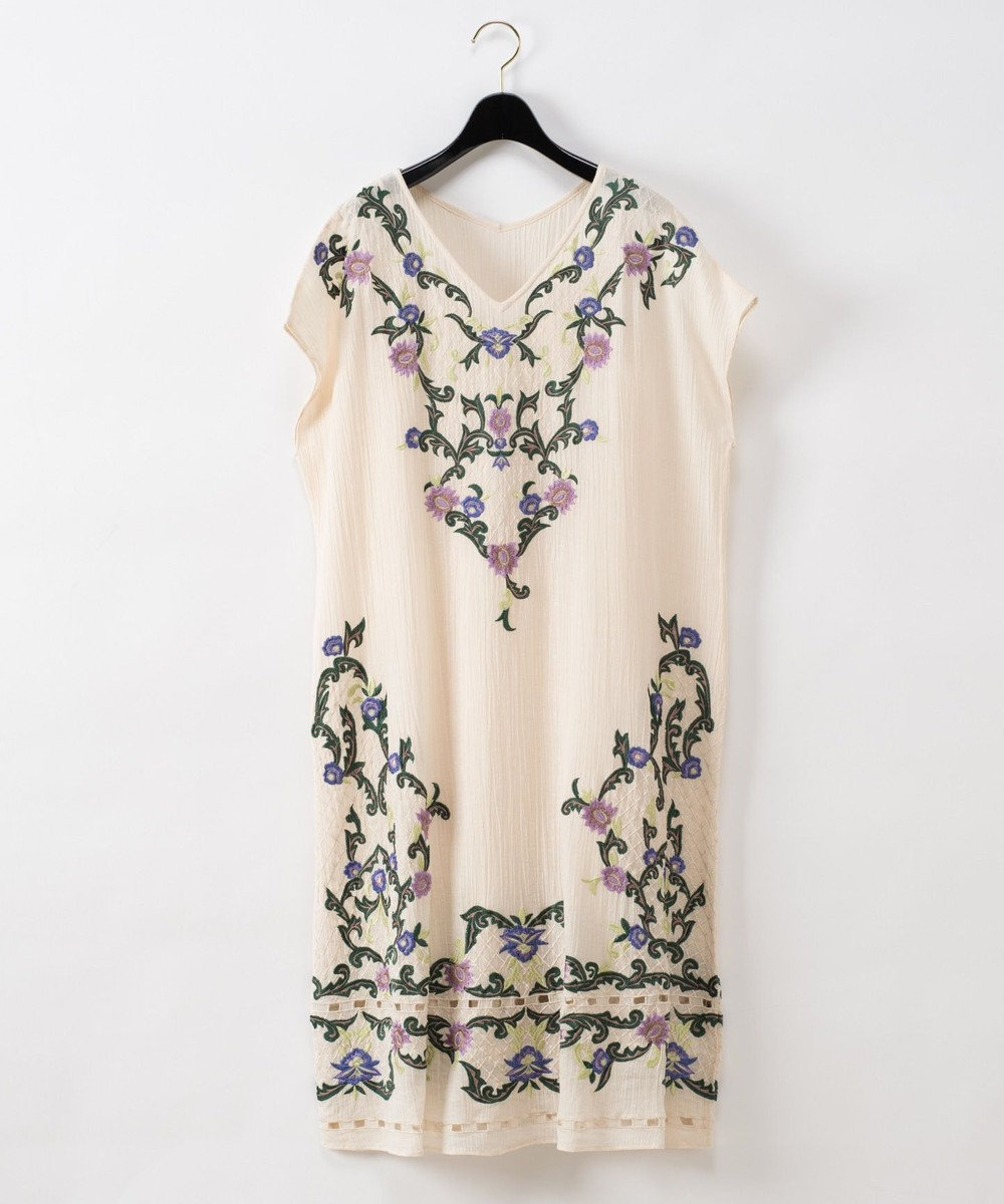 フラワーカットワークワンピース Grace Continental Grace Continental グレースコンチネンタル 通販 フラワーカットワークワンピース Grace Continental Grace Continental グレースコンチネンタル 通販