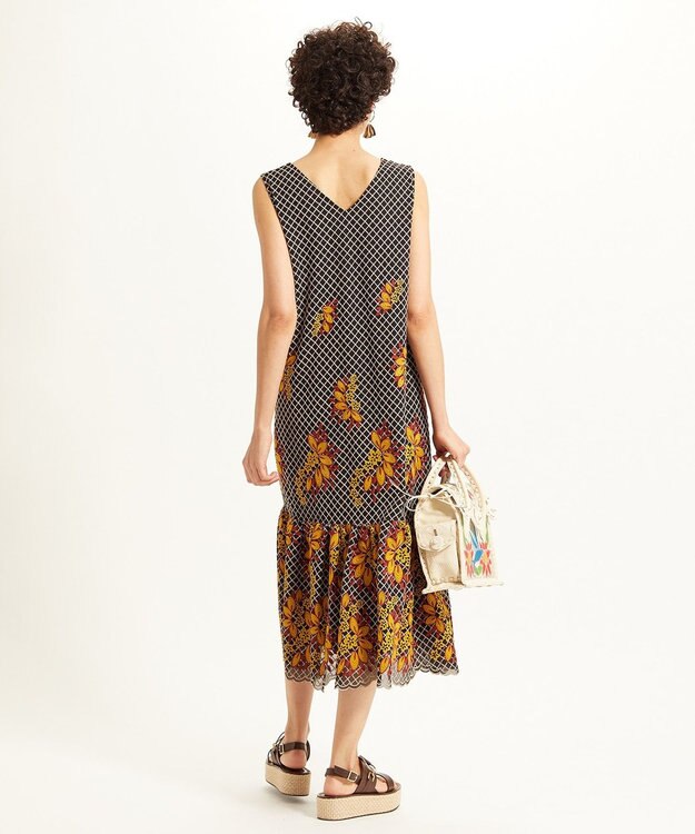 チェック刺繍ロングワンピース Grace Continental Grace Continental グレースコンチネンタル 通販