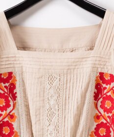 ピンタック刺繍トップ / GRACE CONTINENTAL | GRACE CONTINENTAL