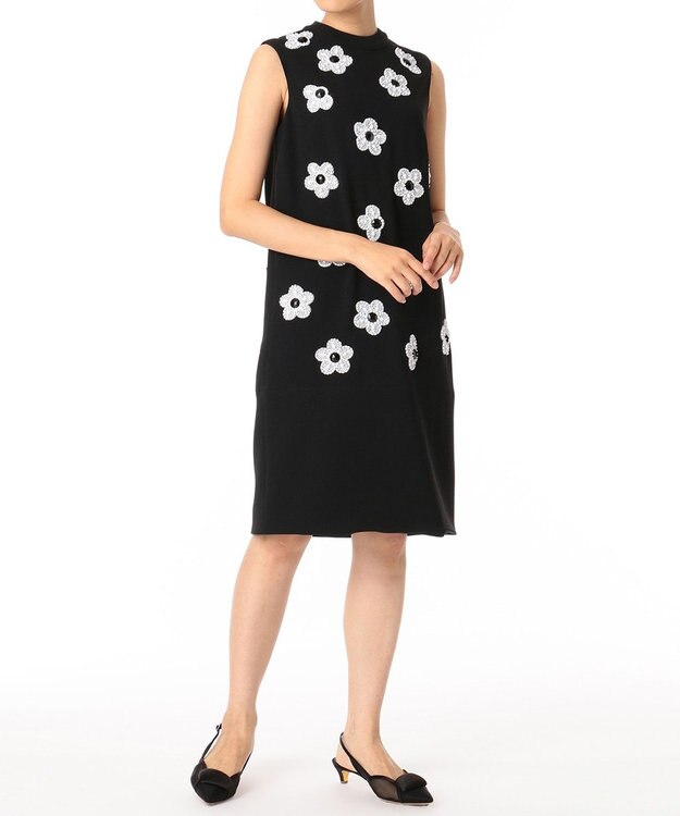 GRACE CONTINENTAL ビジューフラワータイトワンピース ブラック