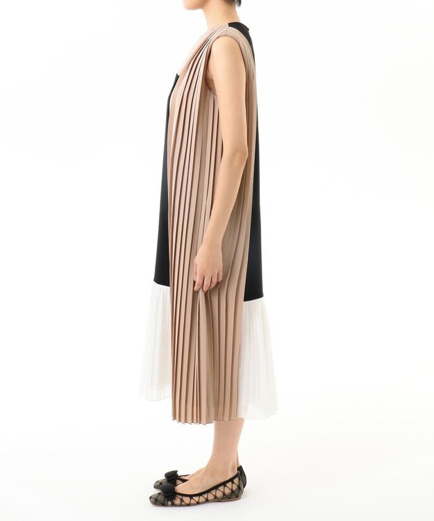 GRACE CONTINENTAL カラーブロックプリーツワンピース ブラック