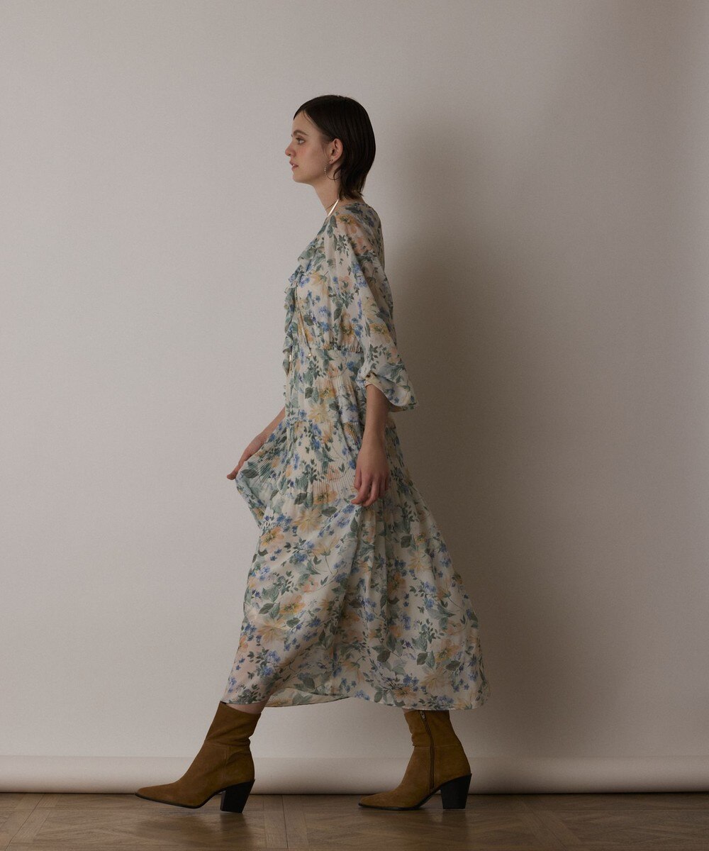【美品】グレースクラス　ボタニカル　シャツワンピース　プリーツ　花柄　総柄 美品】グレースクラス ボタニカル シャツワンピース プリーツ 花