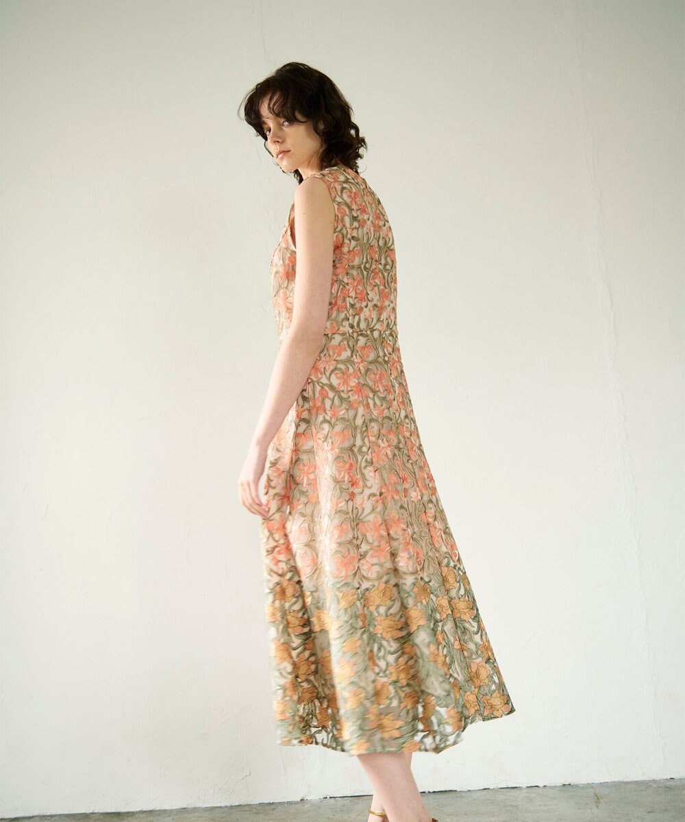 GRACE CONTINENTAL サラサオーナメントドレス