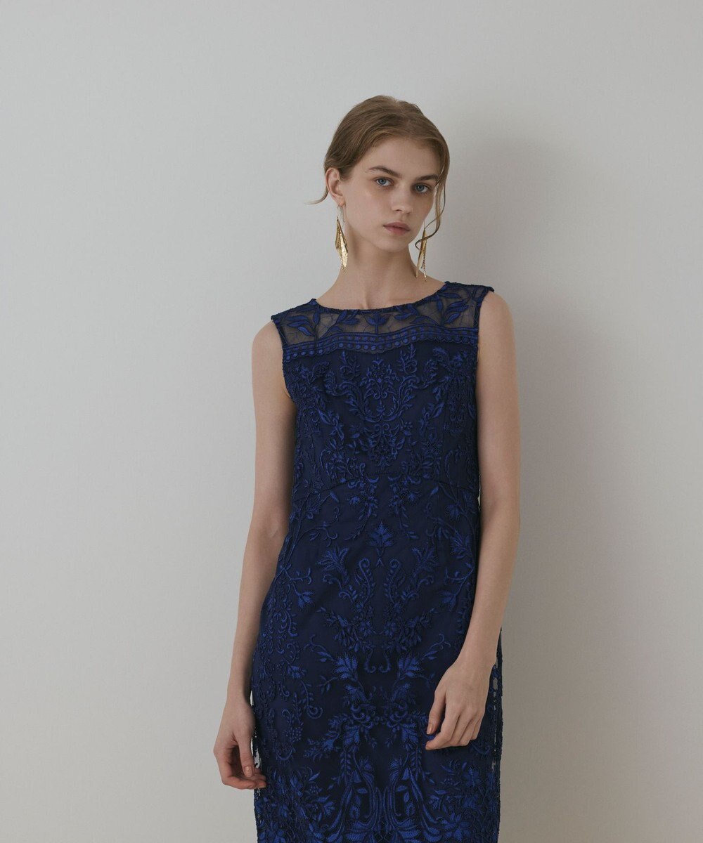 GRACE CONTINENTAL コ－ド刺繍タイトドレス 