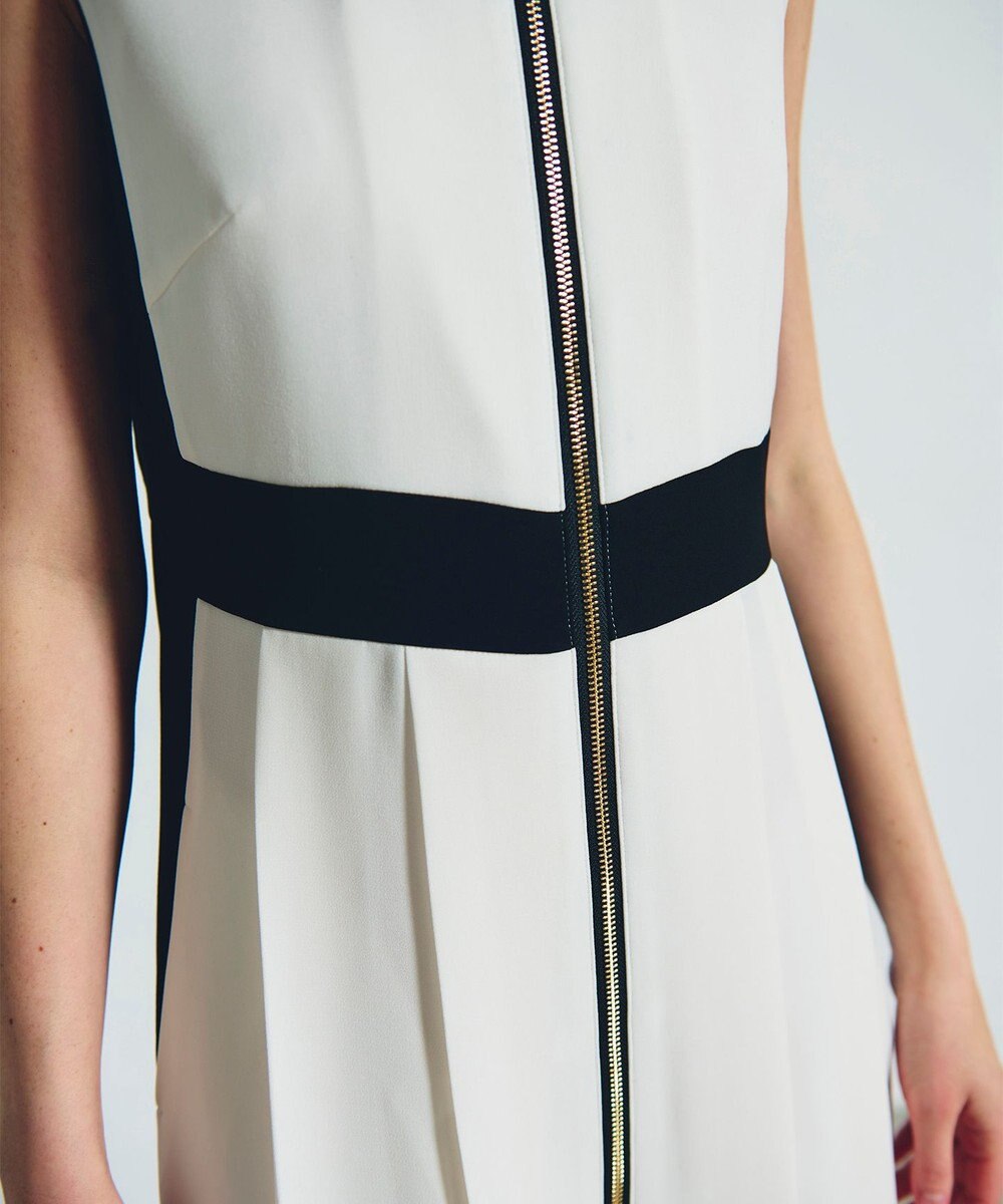 GRACE CONTINENTAL ラインバイカラードレス