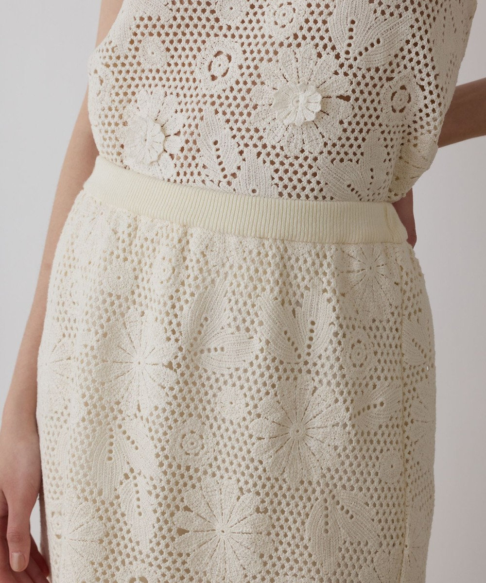 GRACE CONTINENTAL クロシュ刺繍スカート