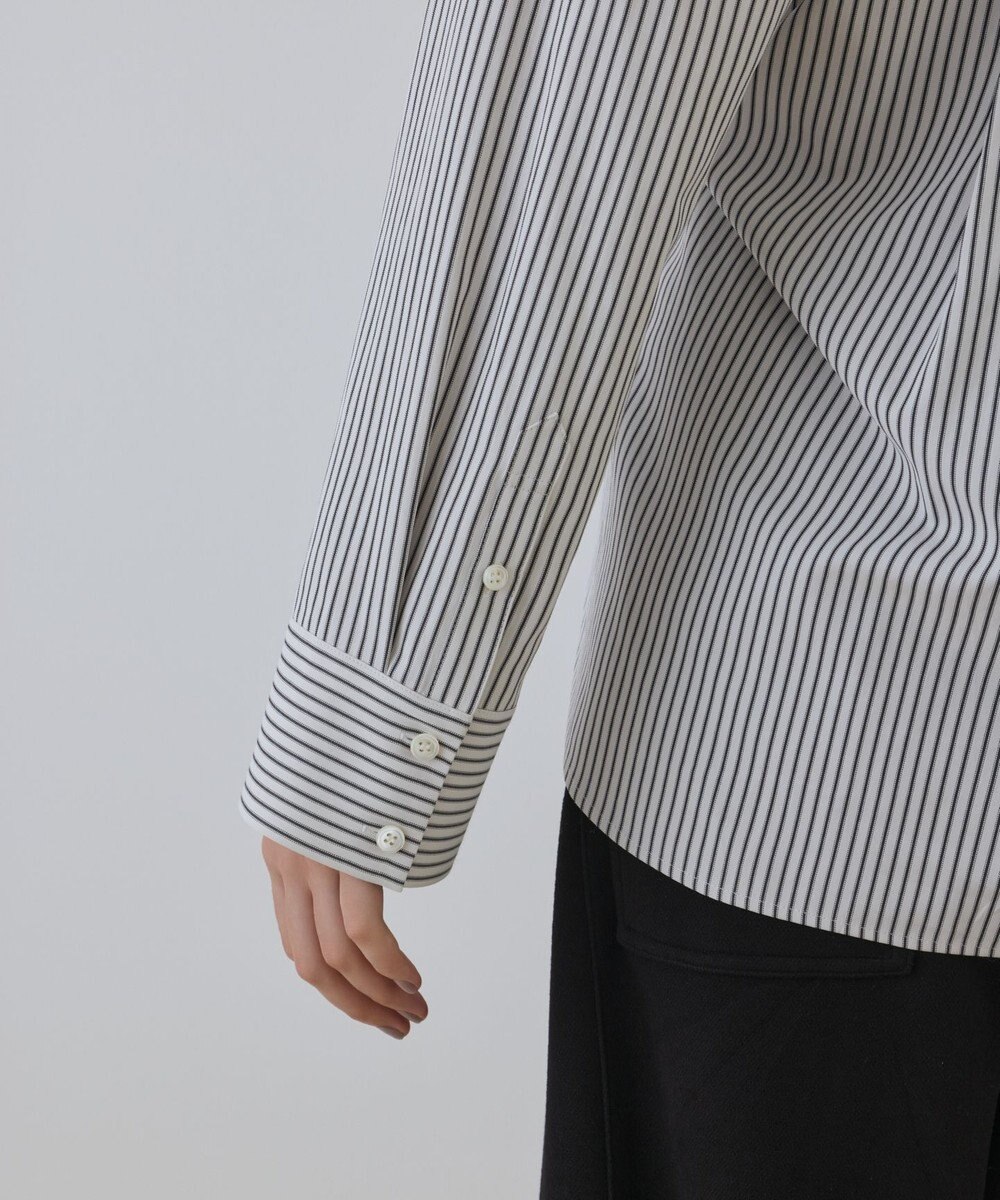 GRACE CONTINENTAL エンブレム刺繍シャツ 