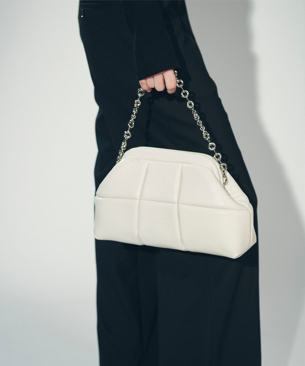 GRACE CONTINENTAL ADD CULUMN PUFF BAG ホワイト