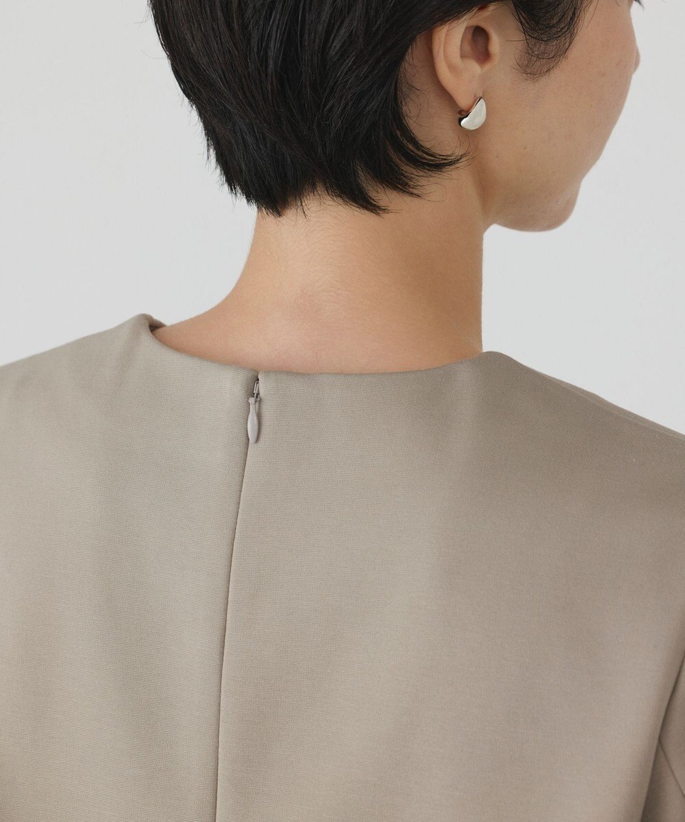 GRACE CONTINENTAL シアーフレアカットトップ 