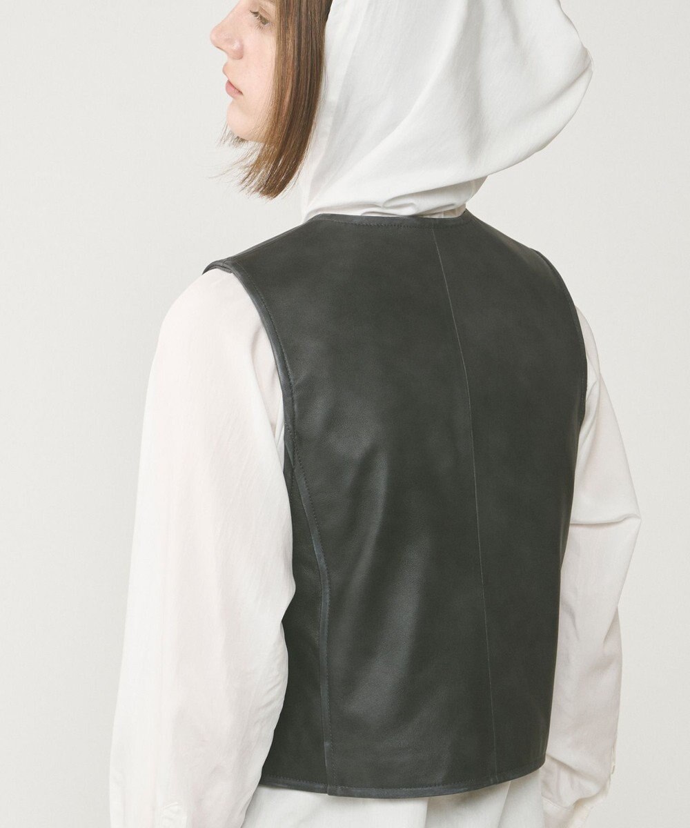 GRACE CONTINENTAL レザーショートジレジャケット