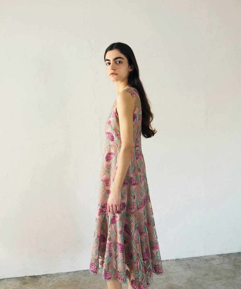 GRACE CONTINENTAL フラワー刺繍チュールドレス