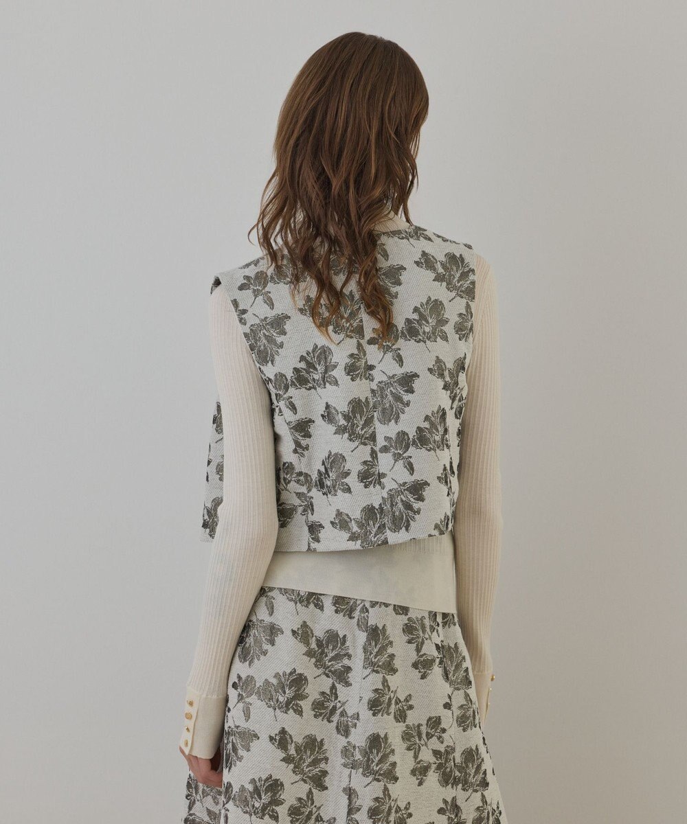 GRACE CONTINENTAL ラメフラワージャガードベスト 