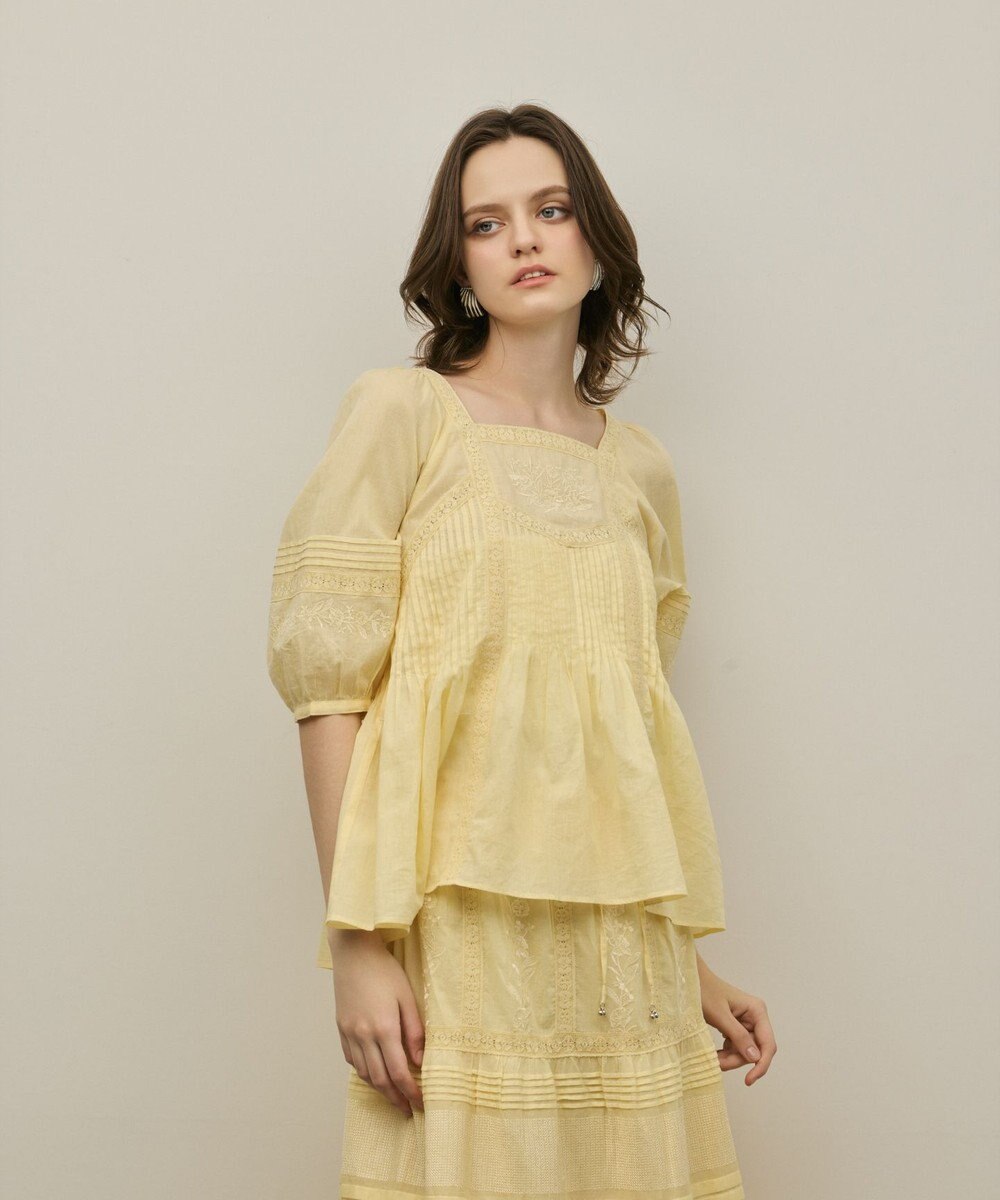 GRACE CONTINENTAL レースコンビピンタックブラウス 