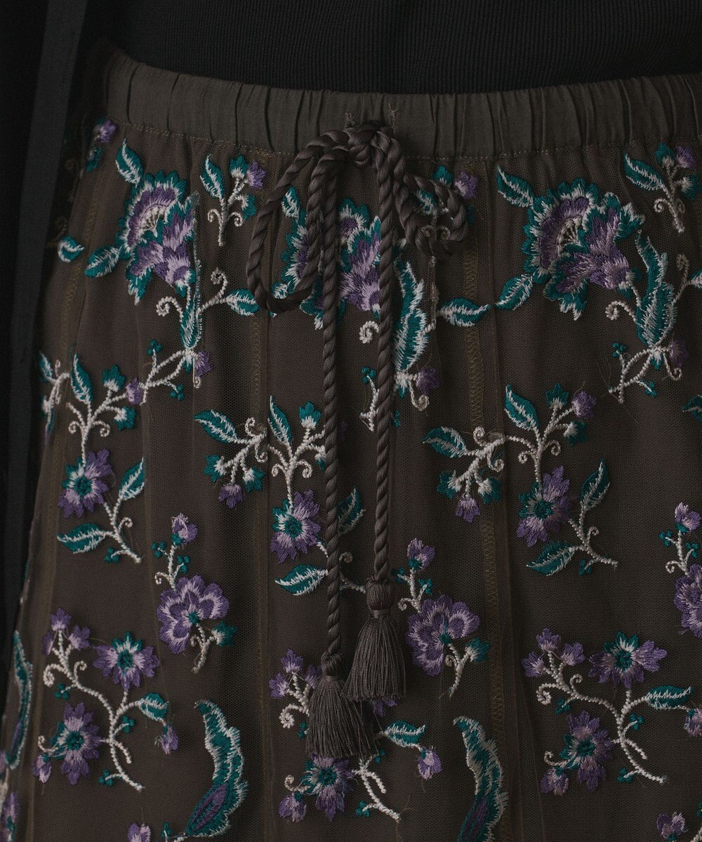 GRACE CONTINENTAL サラサ刺繍チュールスカート