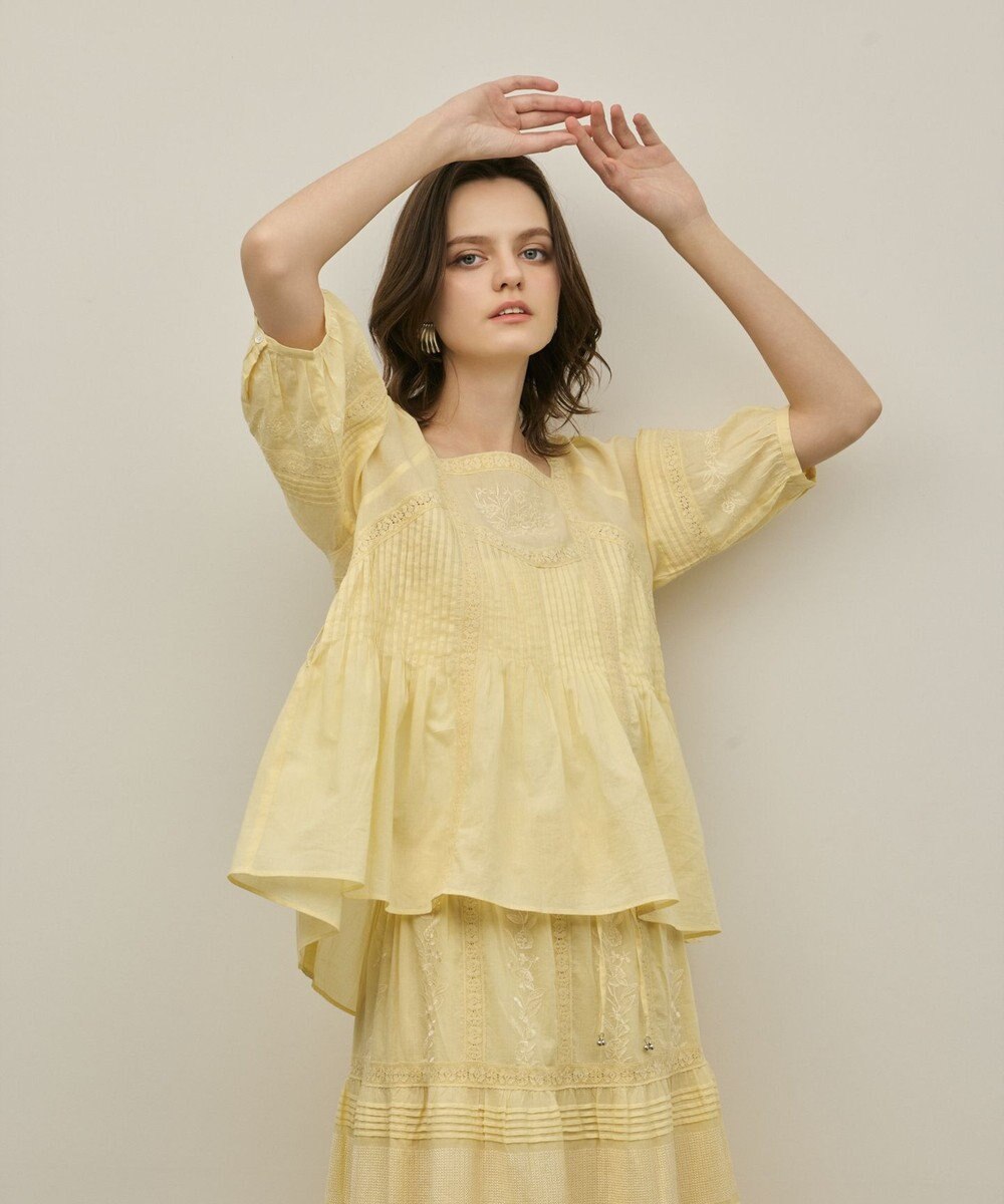 GRACE CONTINENTAL レースコンビピンタックブラウス 