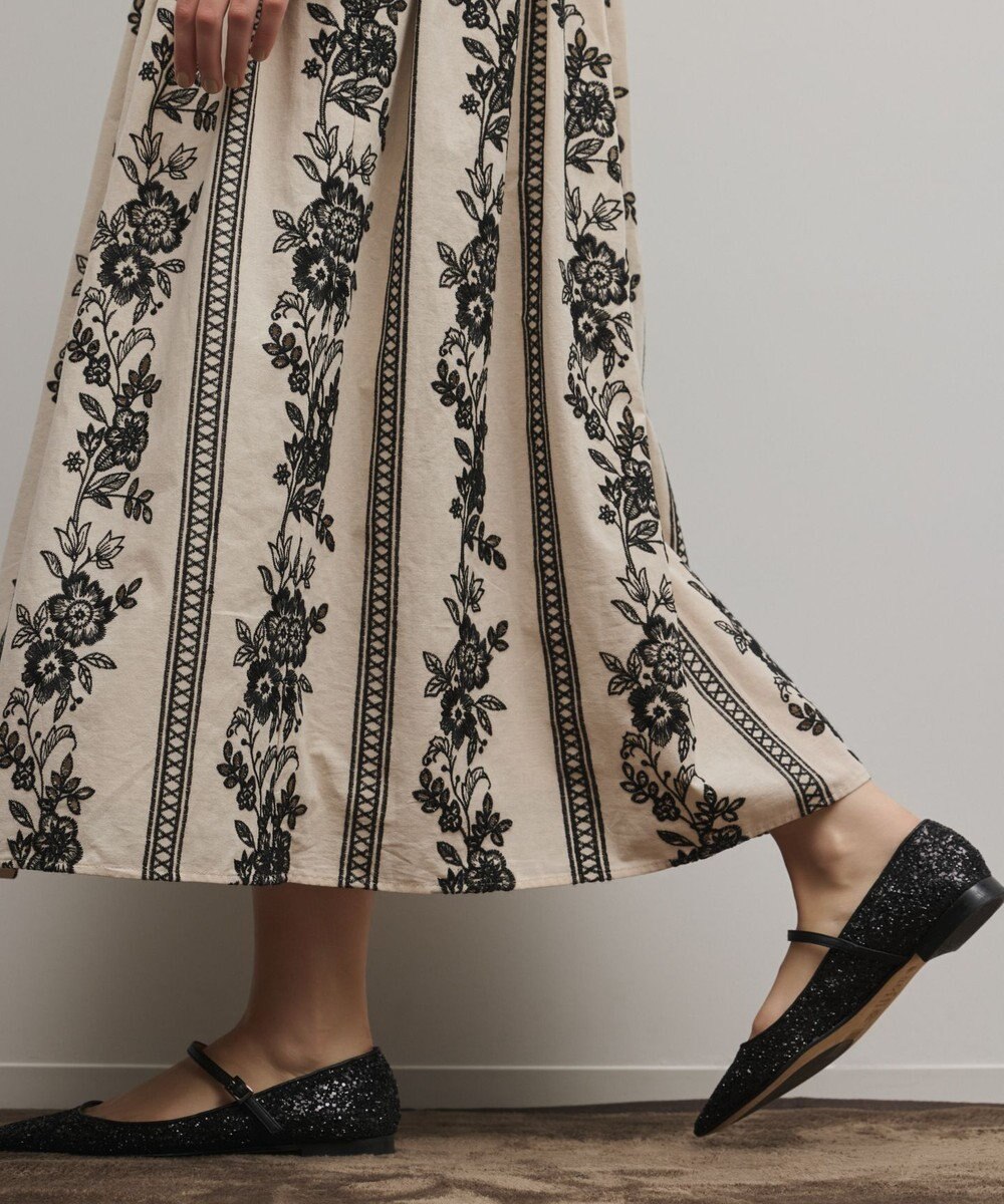 GRACE CONTINENTAL パターン刺繍ワンピース 