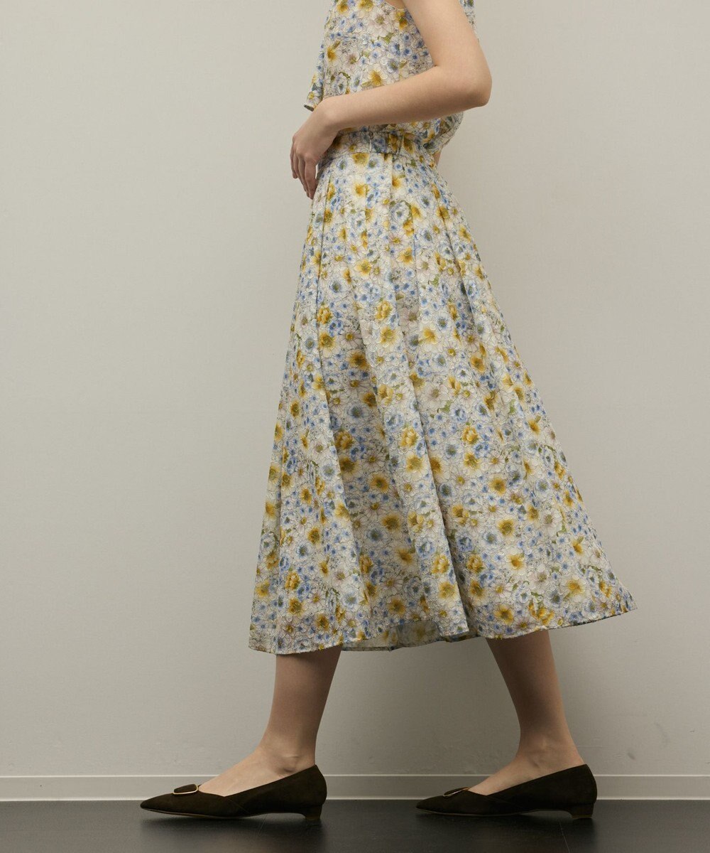 GRACE CONTINENTAL シアーフラワープリントジャガードフレアスカート 