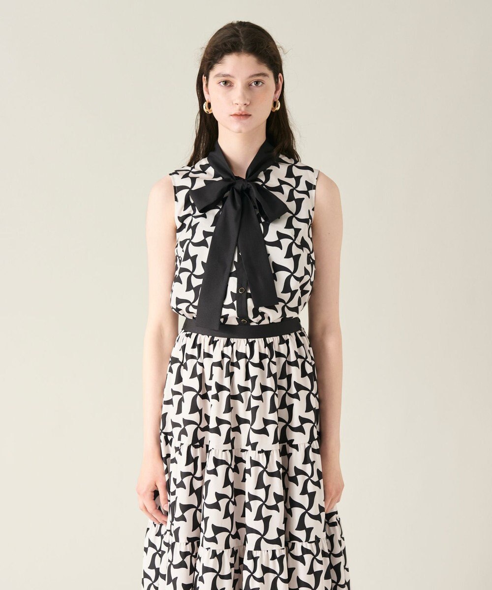 GRACE CONTINENTAL リボンプリントノースリーブトップ