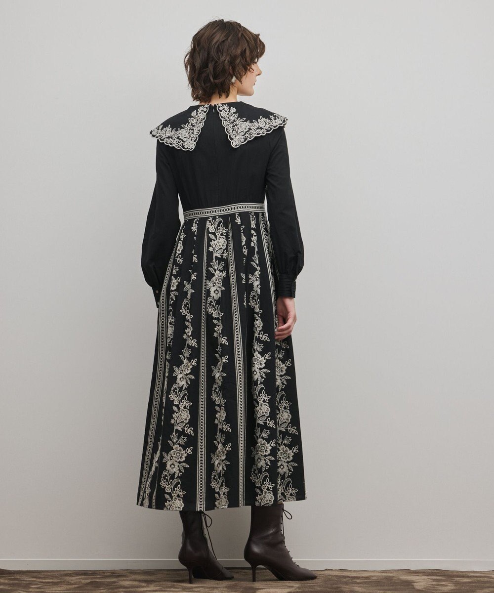 GRACE CONTINENTAL パターン刺繍ワンピース 