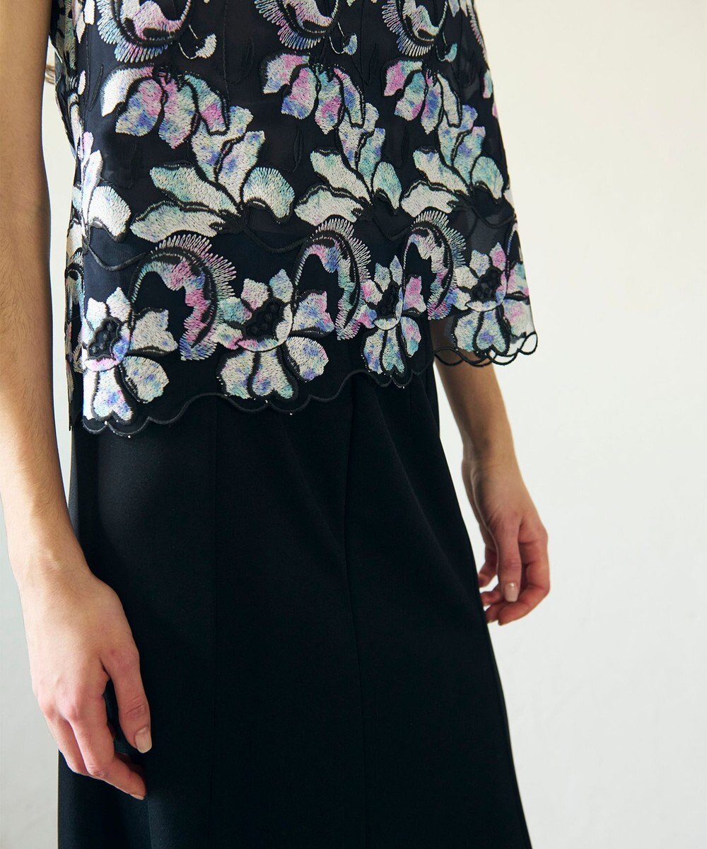 GRACE CONTINENTAL フラワー刺繍プリントトップ 