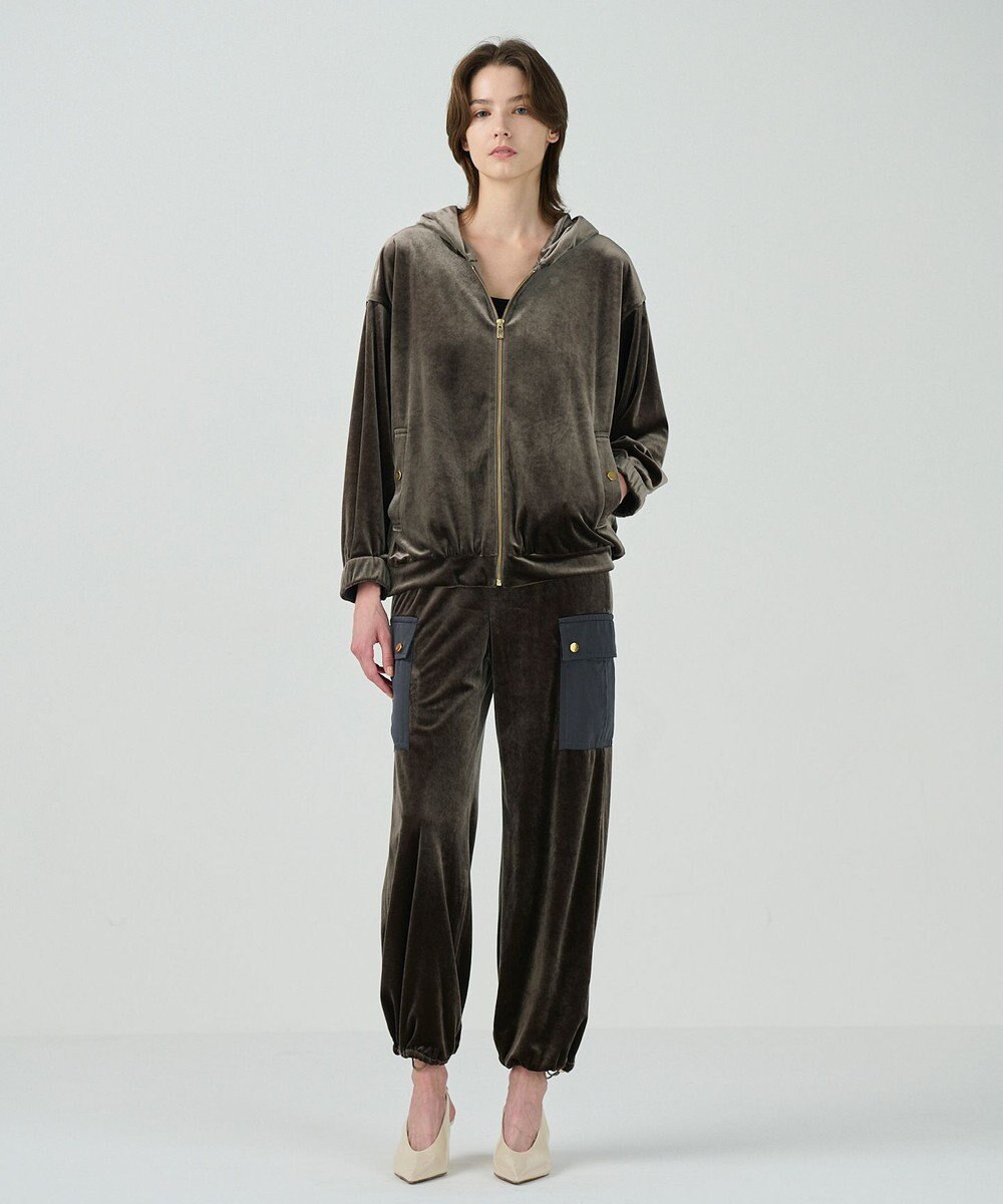 GRACE CONTINENTAL トリアセベロアフーディー