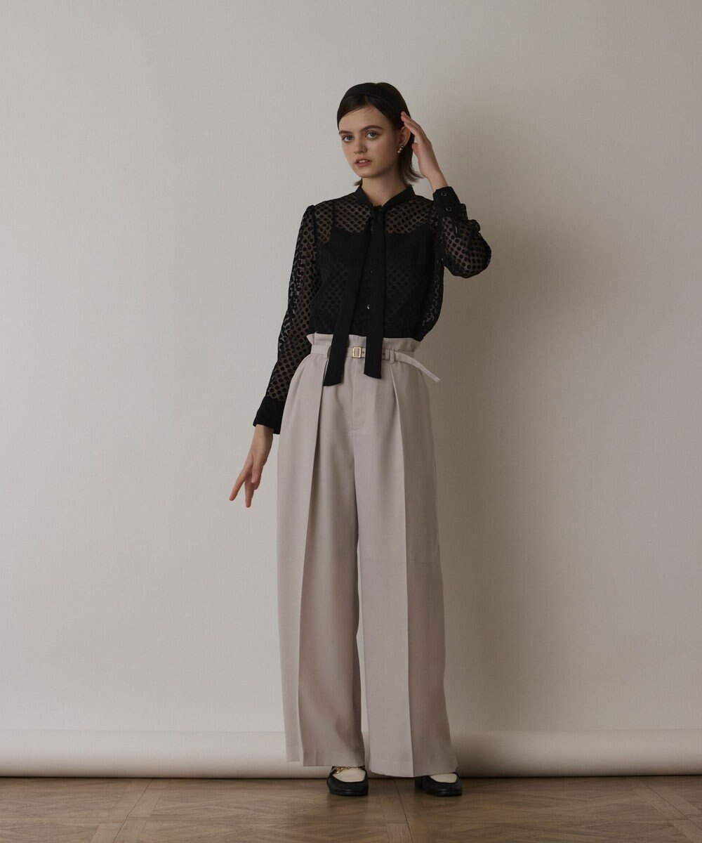 GRACE CONTINENTAL ドットオパールタイ付ブラウス 