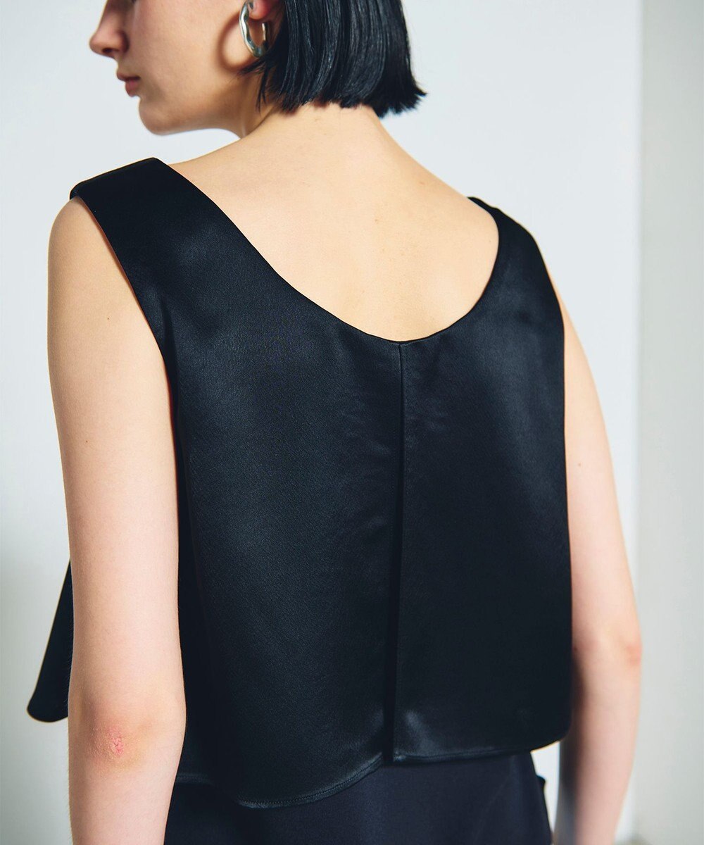 GRACE CONTINENTAL バックコンシャスサテンノースリーブ