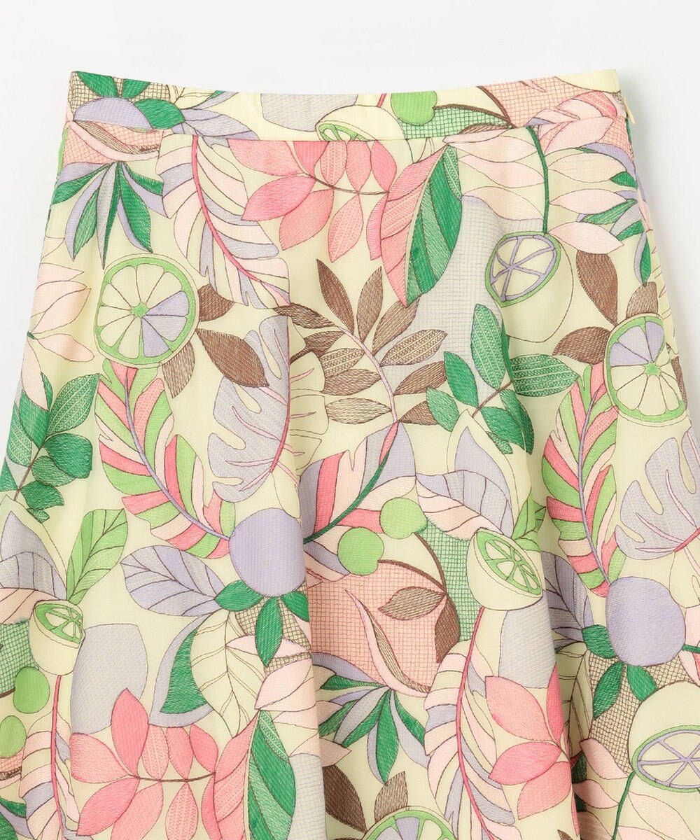 GRACE CONTINENTAL フルーツ刺繍フレアスカート