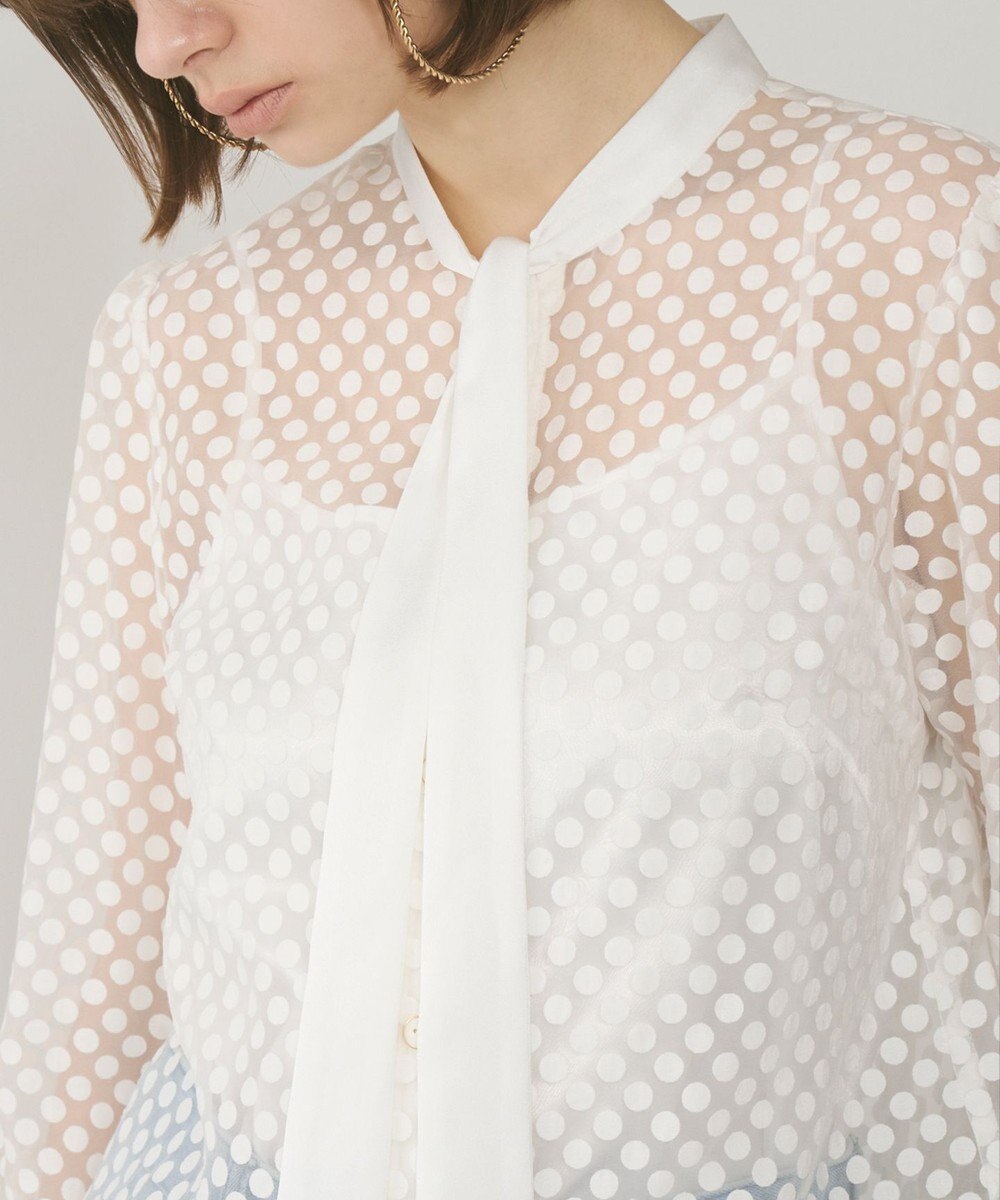 GRACE CONTINENTAL ドットオパールタイ付ブラウス 