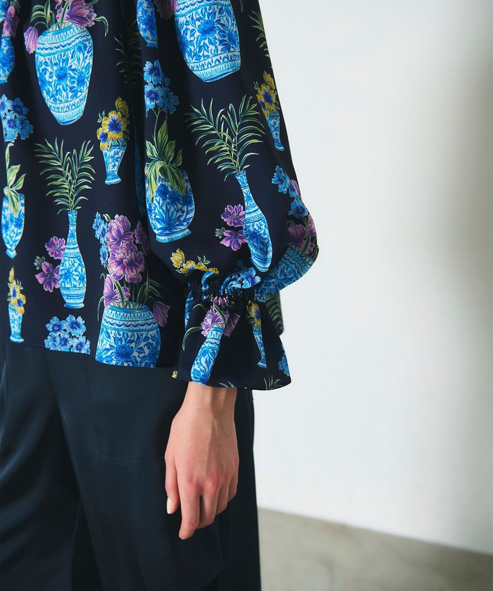 GRACE CONTINENTAL フラワーベースプリントトップ