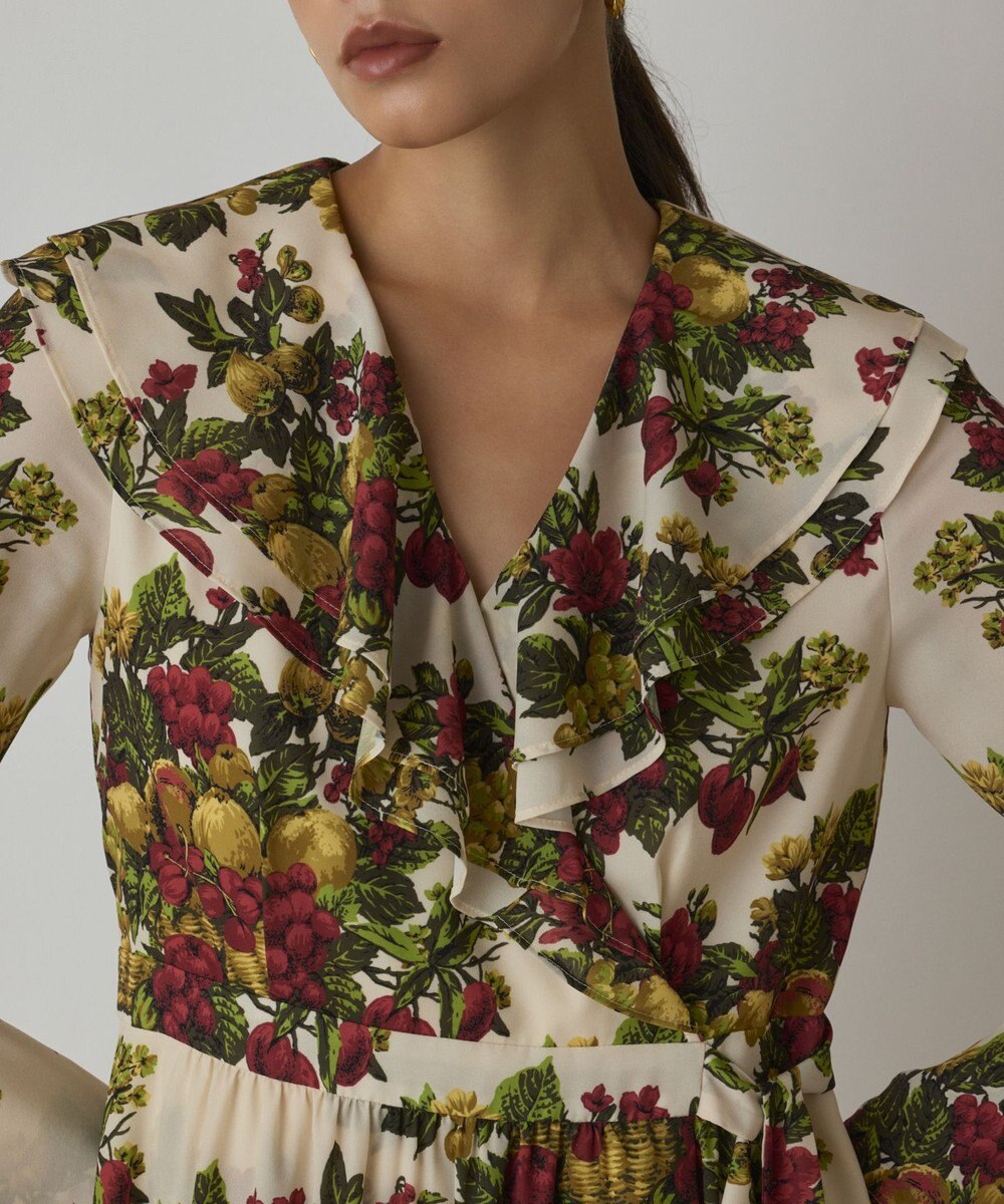 GRACE CONTINENTAL ボタニカルベリープリントワンピース 