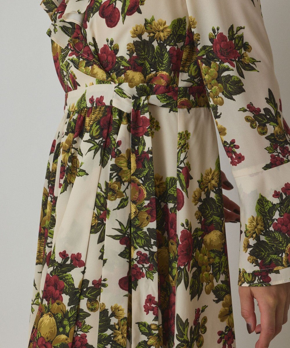 GRACE CONTINENTAL ボタニカルベリープリントワンピース 