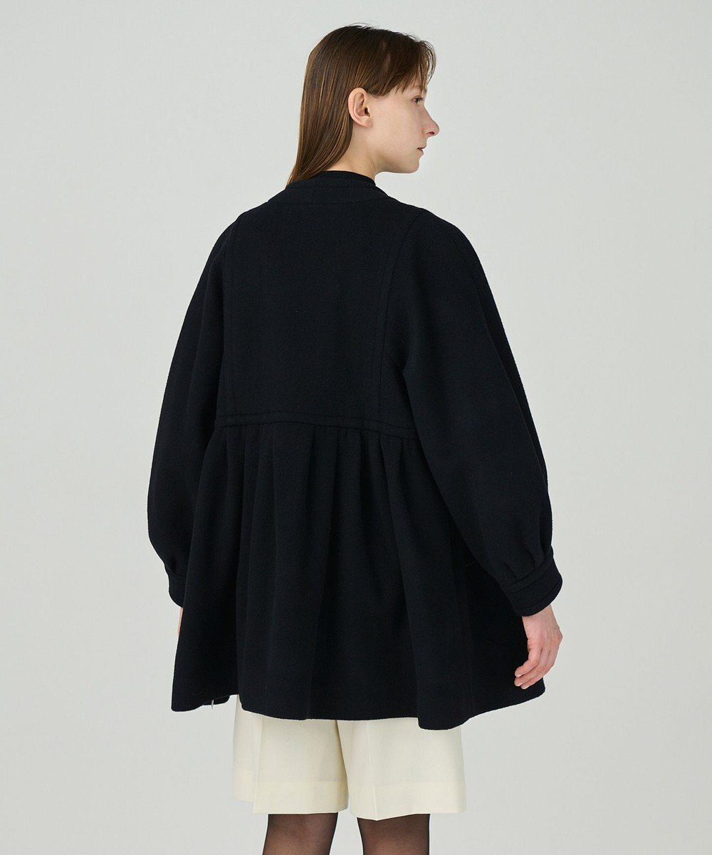 GRACE CONTINENTAL テントラインショートコート
