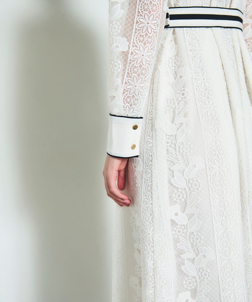 GRACE CONTINENTAL ストライプフラワー刺繍ワンピース 