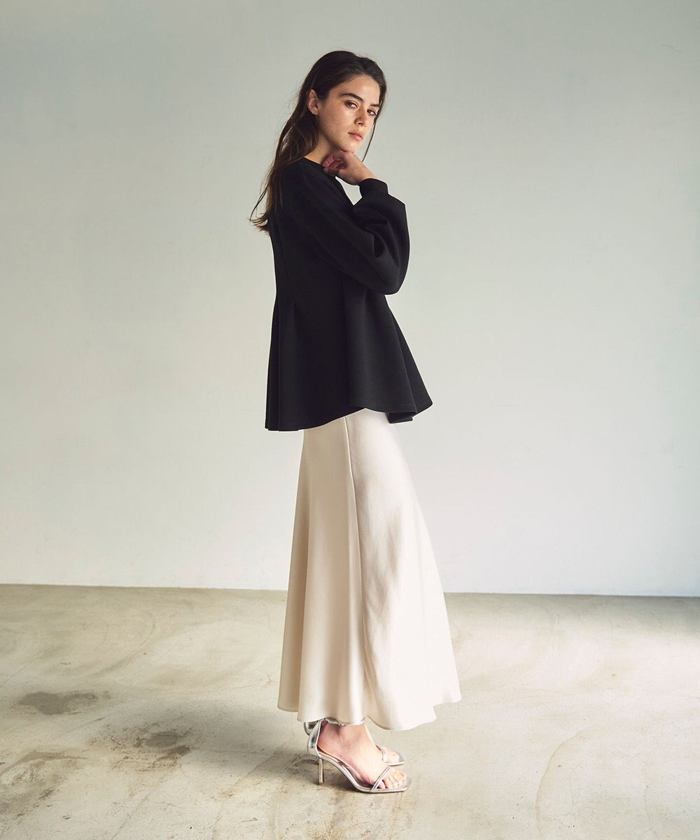 GRACE CONTINENTAL タックカットトップ