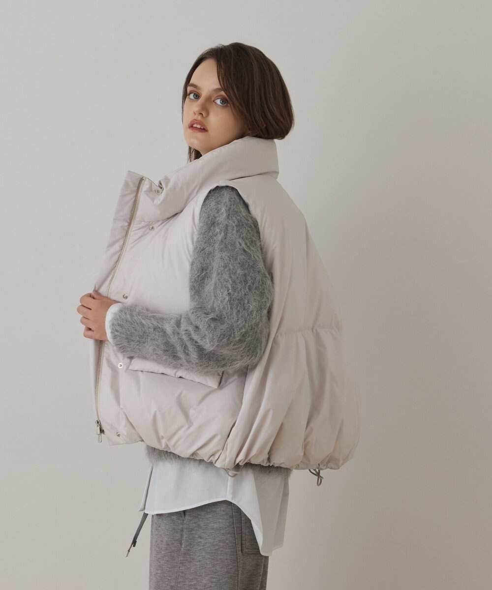 GRACE CONTINENTAL スタンドカラーダウンベスト 