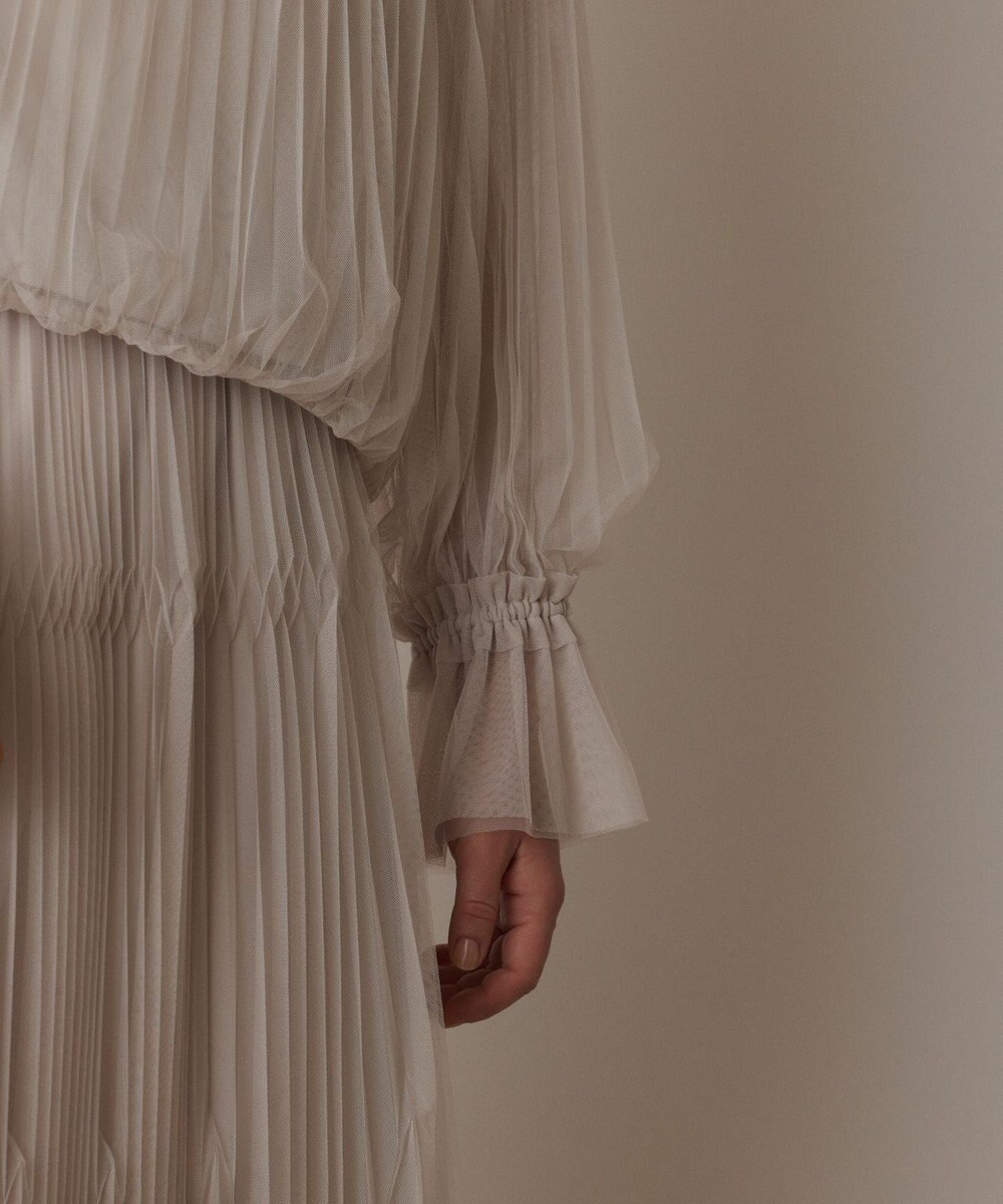 GRACE CONTINENTAL チュールプリーツトップ