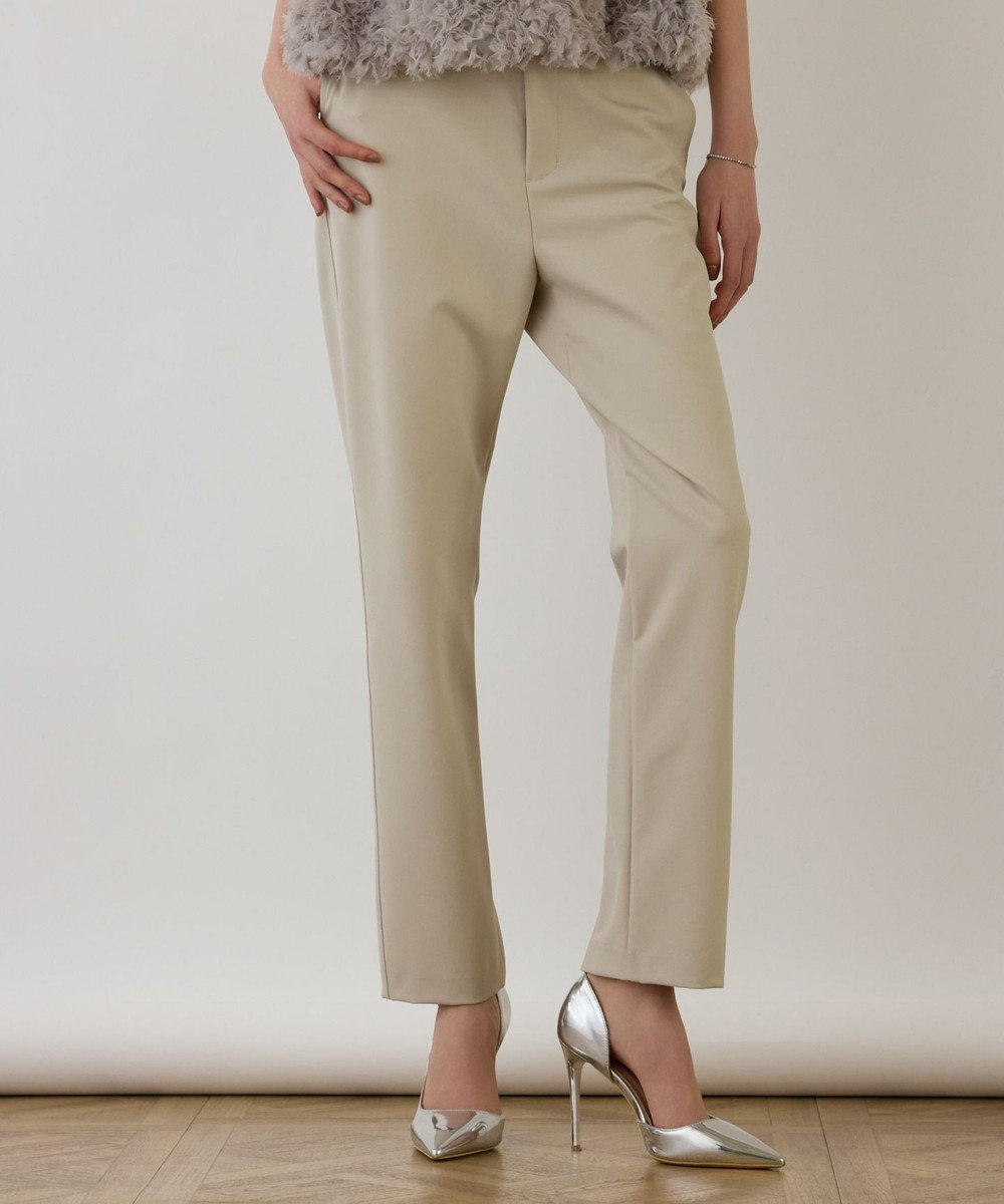 GRACE CONTINENTAL ストレッチテーパードパンツ