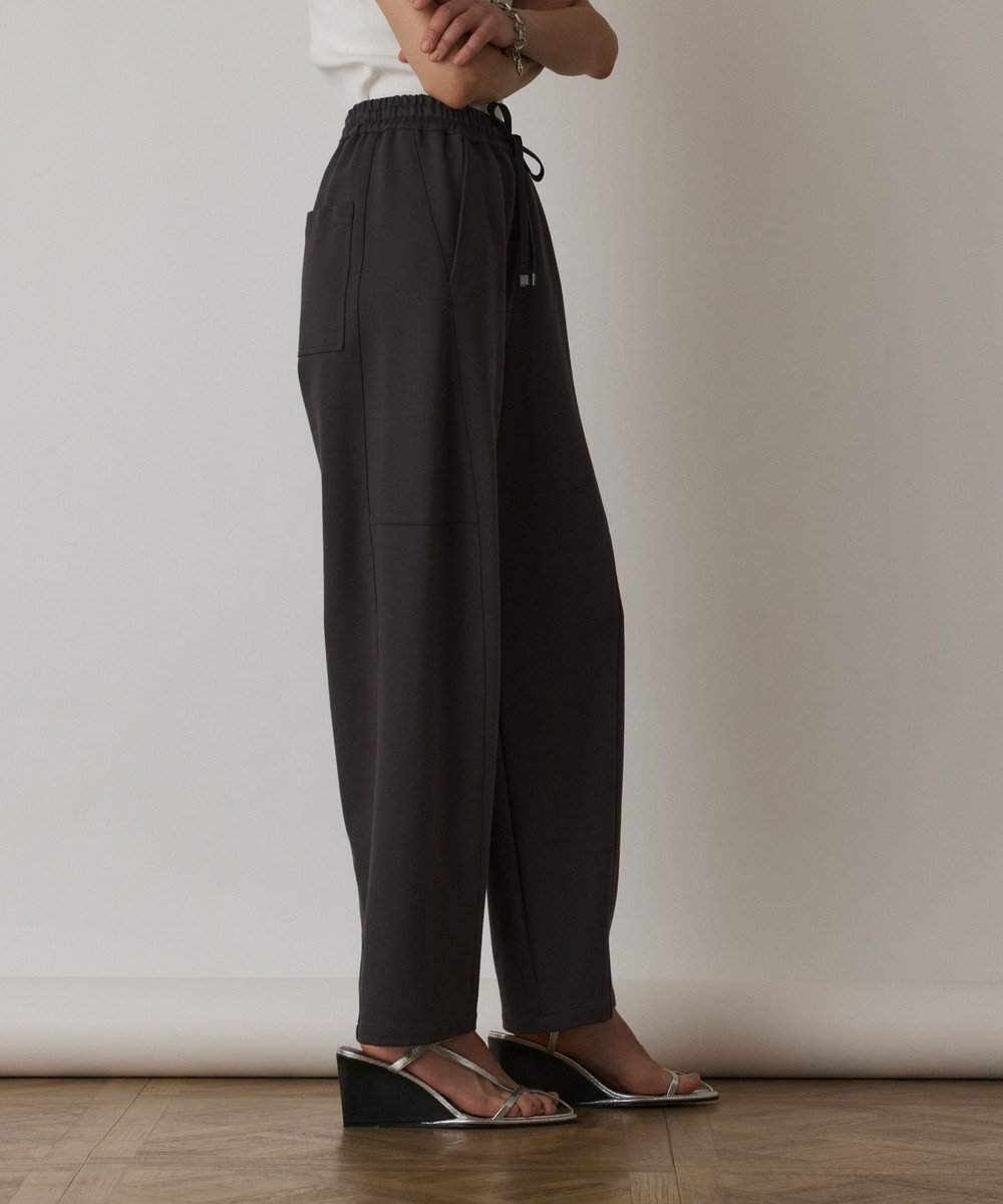 GRACE CONTINENTAL ストレッチポンチパンツ