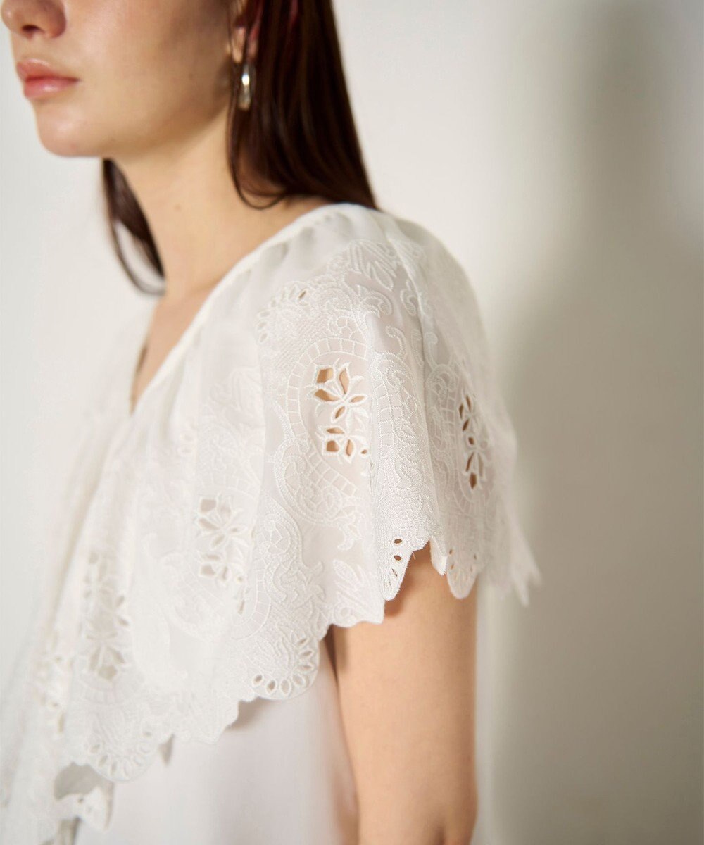 GRACE CONTINENTAL 刺繍ラッフルカラーノースリーブ トップ 