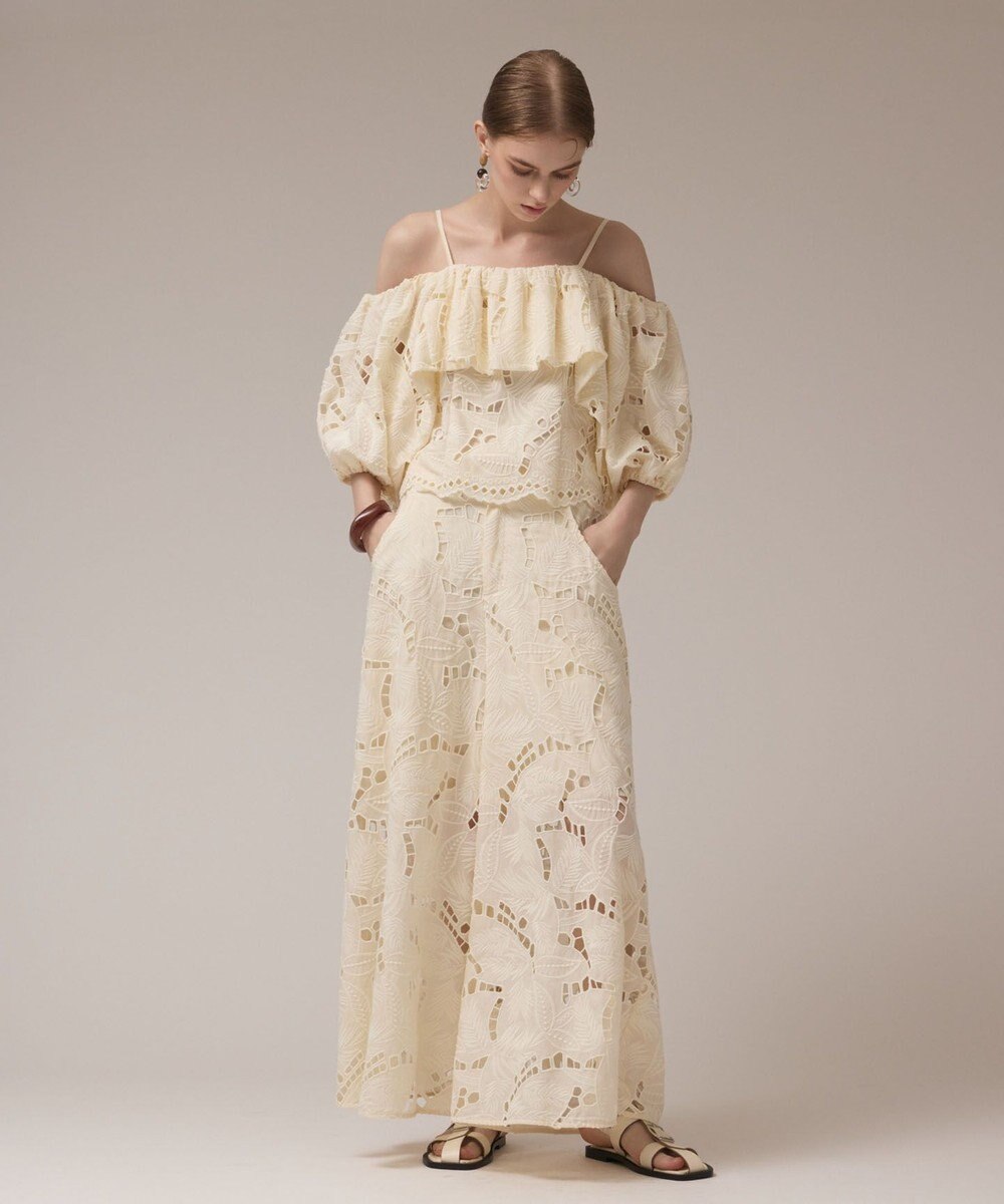 GRACE CONTINENTAL カットワークバギーパンツ