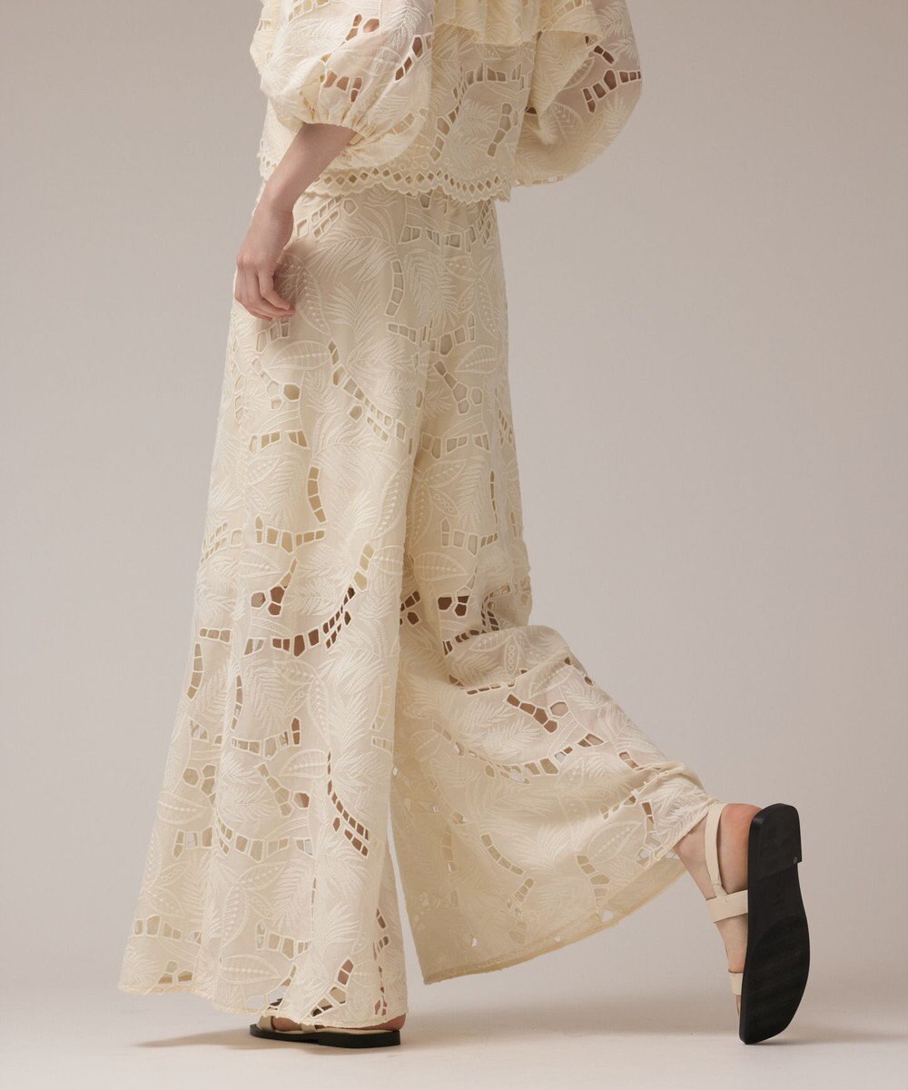 GRACE CONTINENTAL カットワークバギーパンツ 