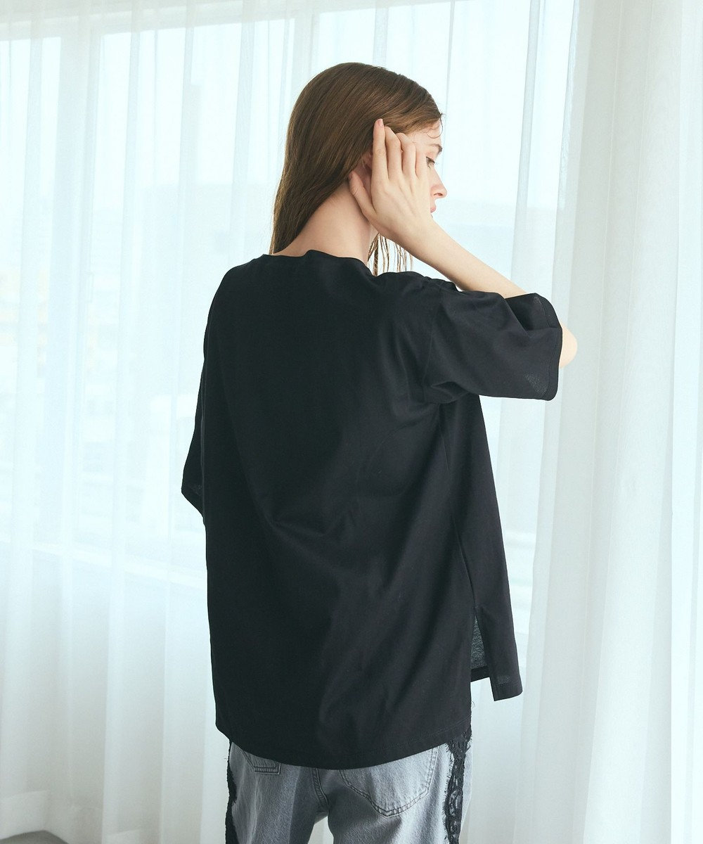 GRACE CONTINENTAL グラフィティプリントTシャツ 