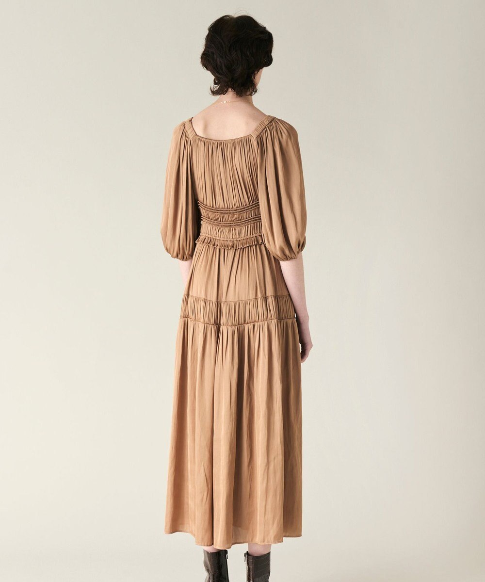 GRACE CONTINENTAL スクエアギャザーワンピース