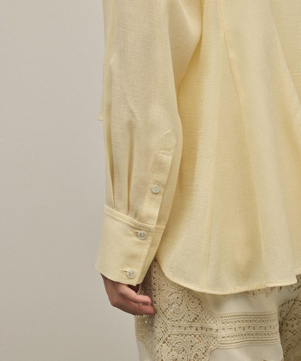 GRACE CONTINENTAL バックフレアシャツ 