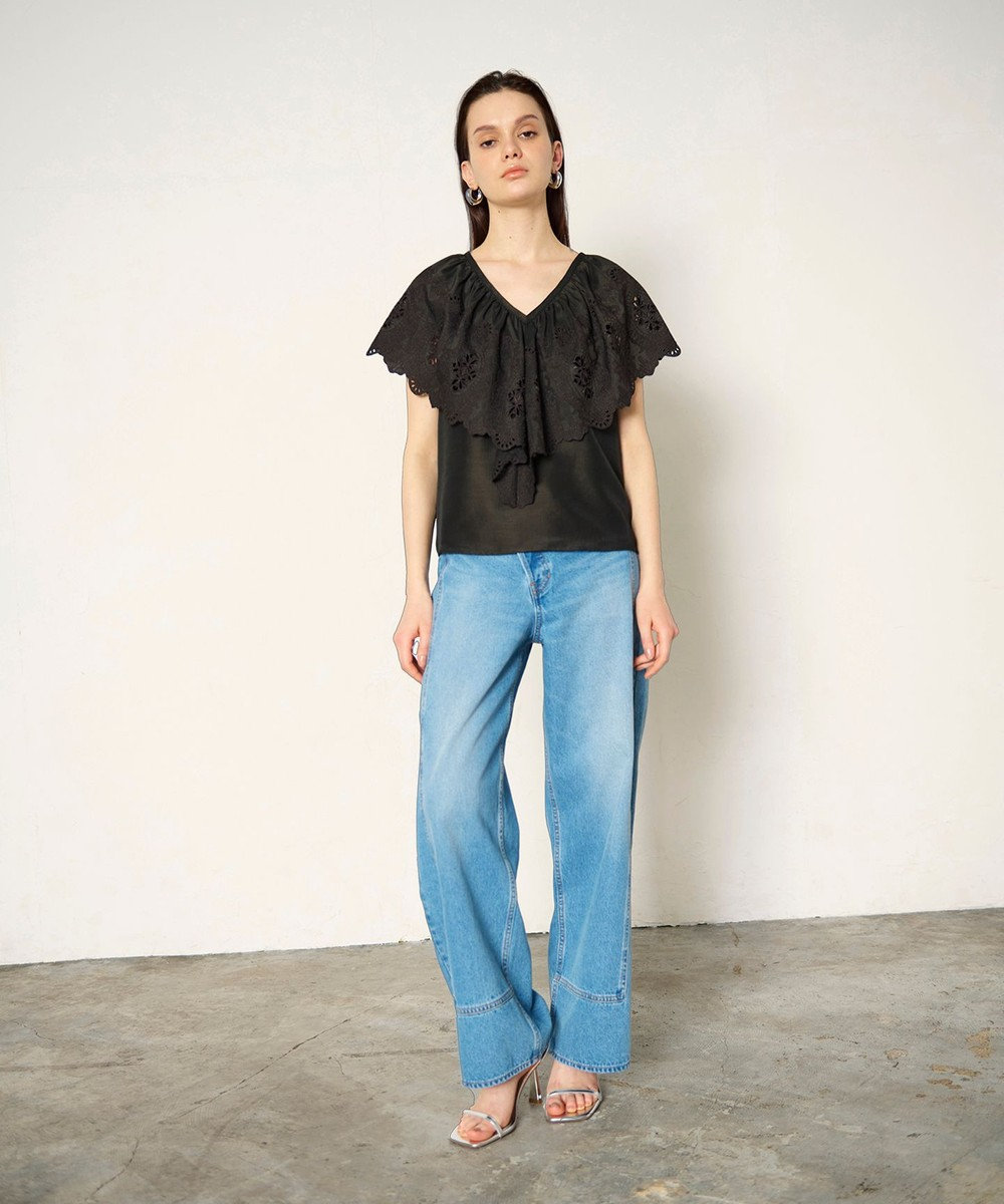 GRACE CONTINENTAL 刺繍ラッフルカラーノースリーブ トップ