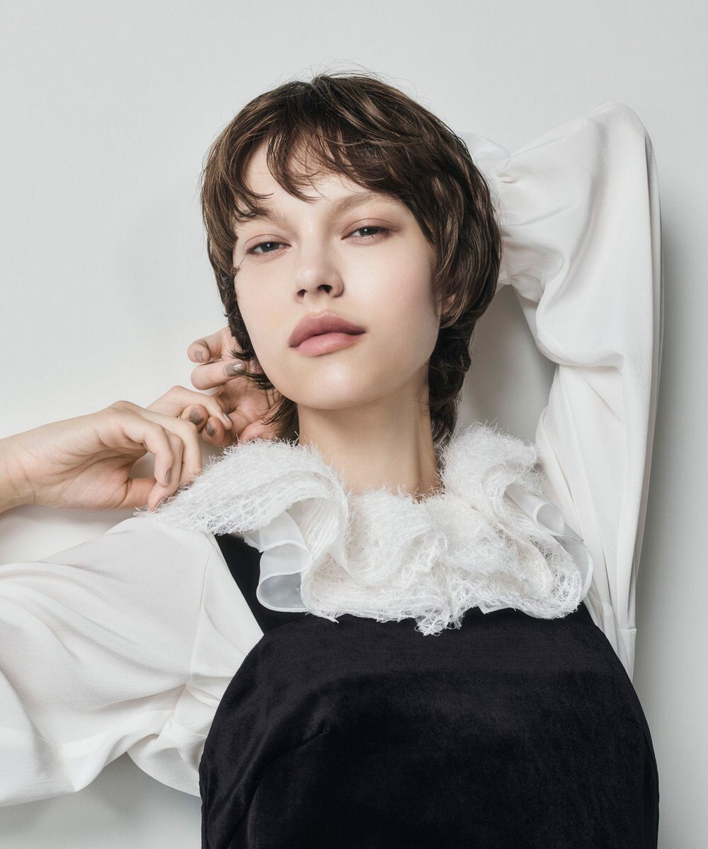 GRACE CONTINENTAL フェザーチュールカラーブラウス 