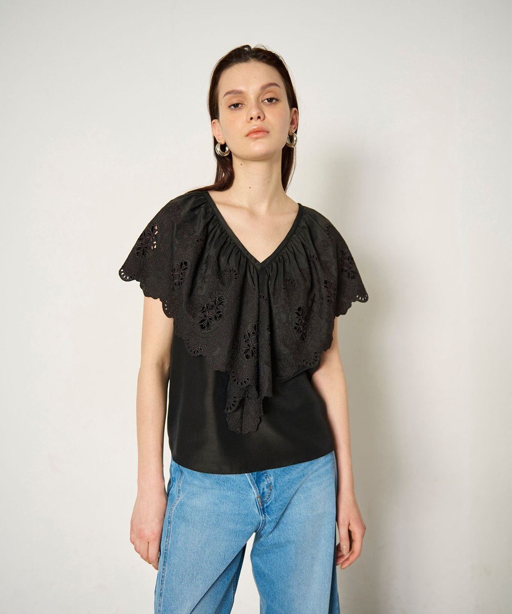 GRACE CONTINENTAL 刺繍ラッフルカラーノースリーブ トップ